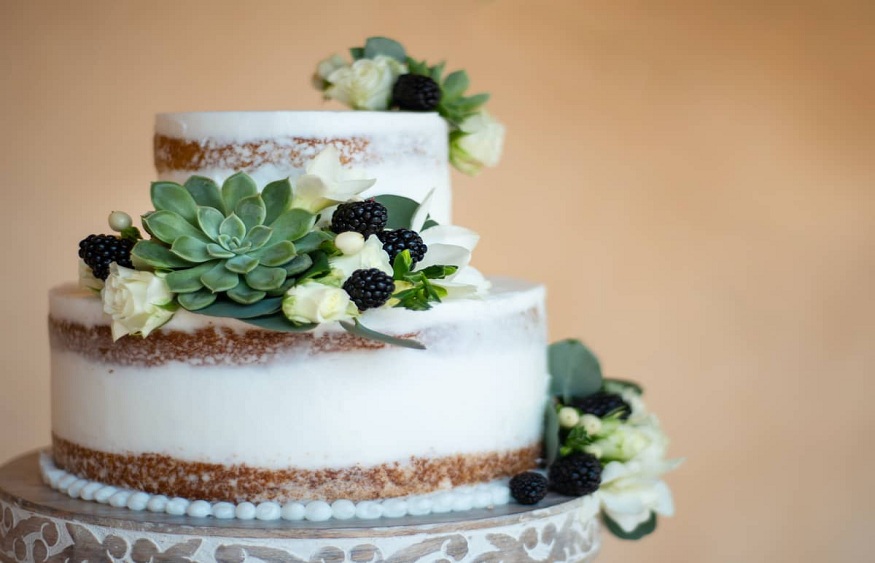 All About Traditional Wedding Cakes